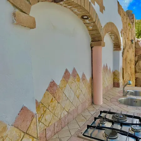 Monti Corru 别墅 坎尼吉翁